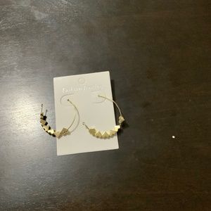 Gold heart hoop earrings